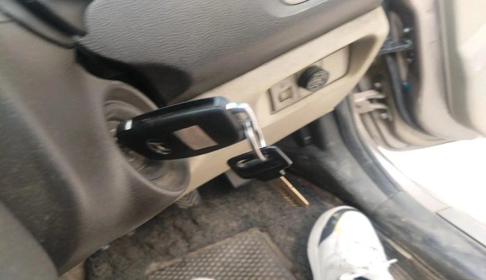 2013 Hyundai i20 MAGNA (O) 1.2, CNG, Manual, 1,73,417 km, interior