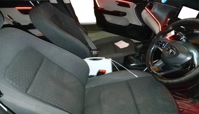 2023 Tata ALTROZ XM PLUS CNG, CNG, Manual, 98,702 km, interior