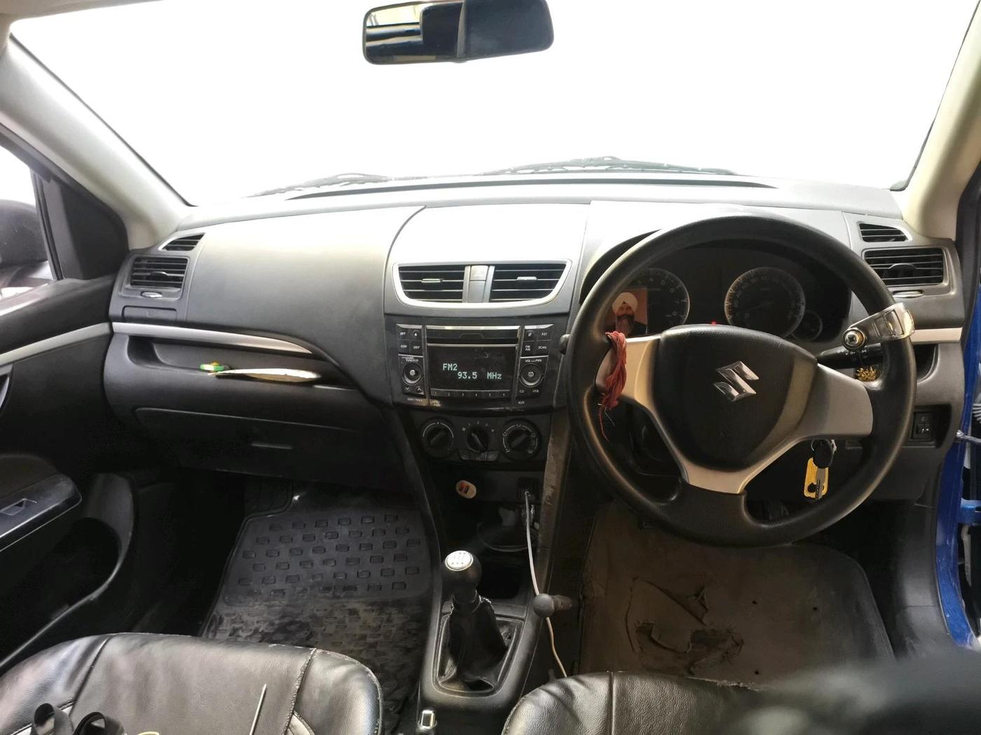 2011 Maruti Swift VXI, Petrol, Manual, 1,01,065 km, interior