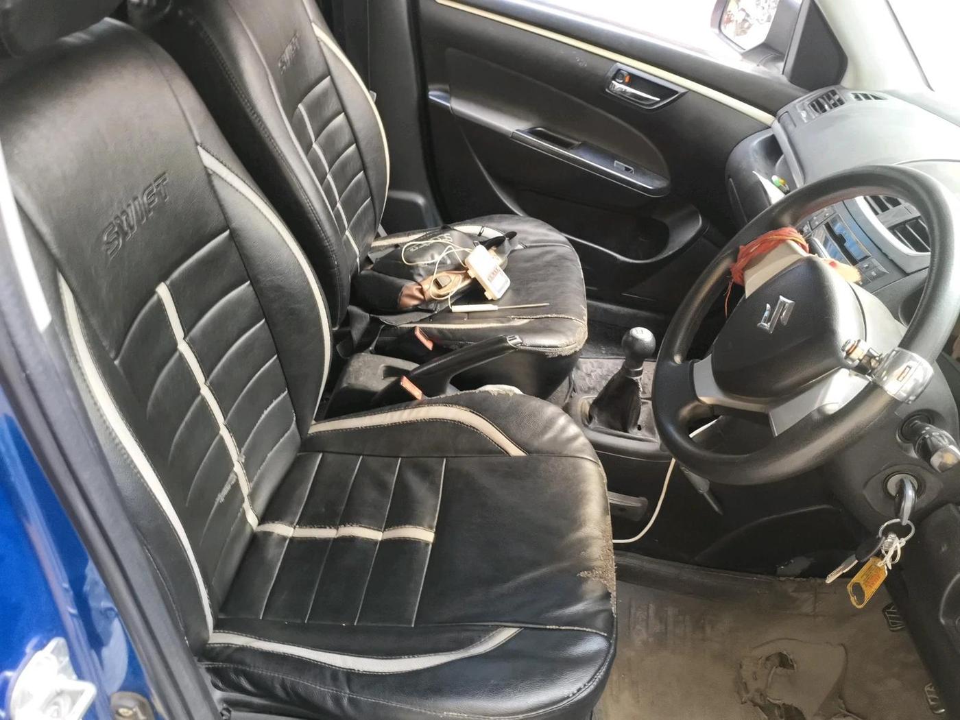2011 Maruti Swift VXI, Petrol, Manual, 1,01,065 km, interior