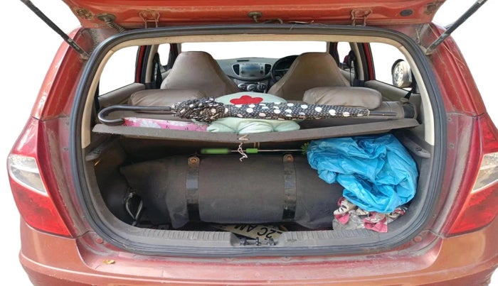 2011 Hyundai i10 SPORTZ 1.2, CNG, Manual, 1,04,832 km, exterior