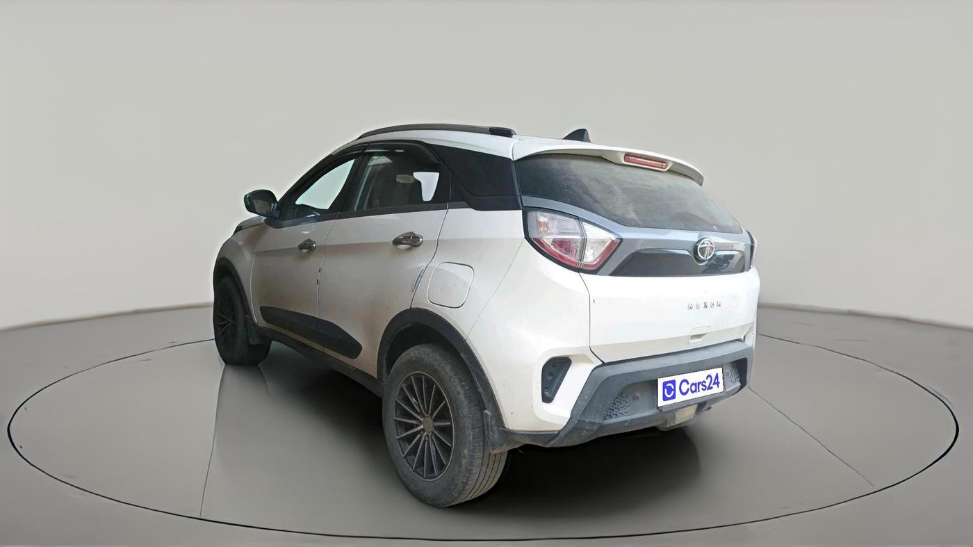 2018 Tata NEXON XM DIESEL, Diesel, Manual, 1,12,064 km, exterior
