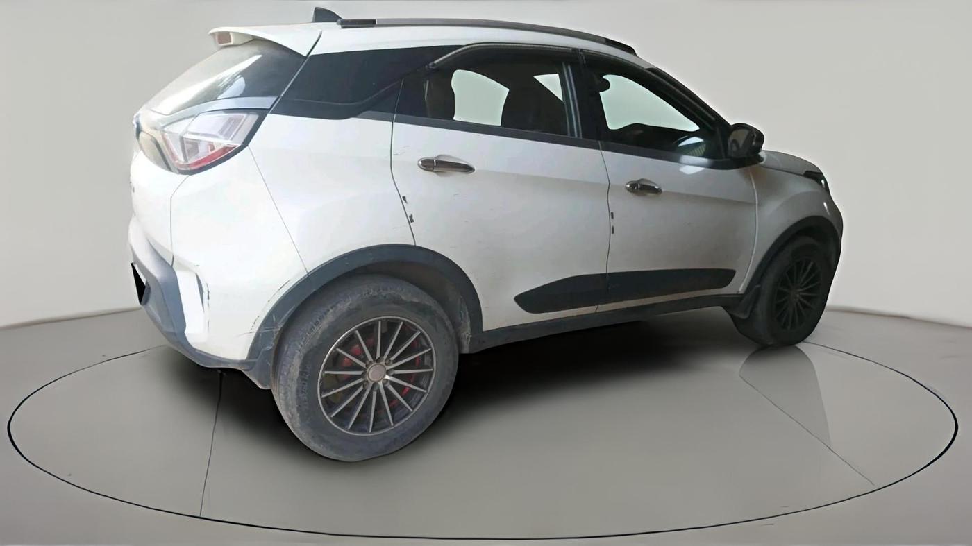 2018 Tata NEXON XM DIESEL, Diesel, Manual, 1,12,064 km, exterior