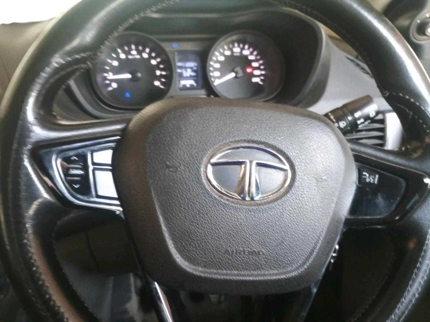 2018 Tata NEXON XM DIESEL, Diesel, Manual, 1,12,064 km, interior