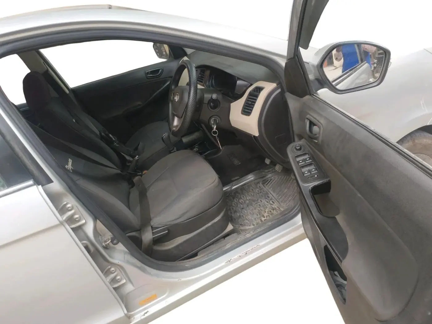 2015 Tata Zest XM PETROL, Petrol, Manual, 93,530 km, interior