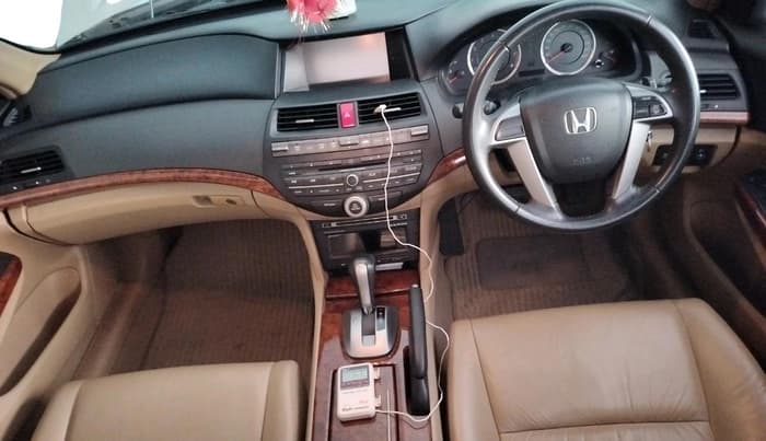2011 Honda Accord 2.4L I-VTEC AT, Petrol, Automatic, 74,163 km, interior