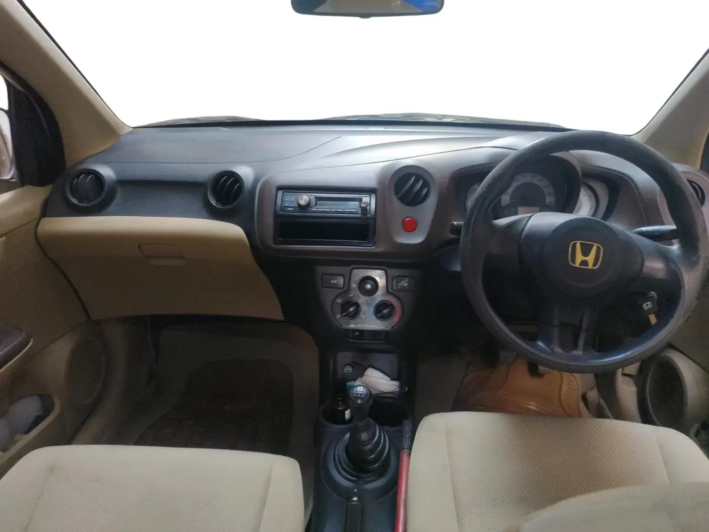 2012 Honda Brio EX MT, CNG, Manual, 71,253 km, interior
