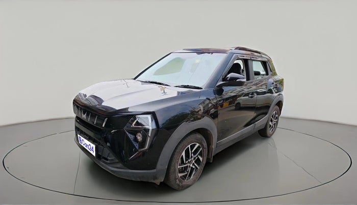 2024 Mahindra XUV 3XO AX5 1.2 L TCMPFI AT, Petrol, Automatic, 8,051 km, exterior