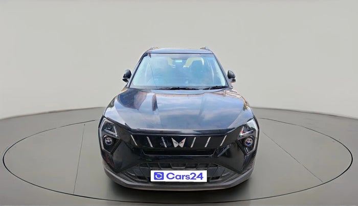 2024 Mahindra XUV 3XO AX5 1.2 L TCMPFI AT, Petrol, Automatic, 8,051 km, exterior