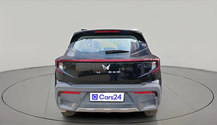 2024 Mahindra XUV 3XO AX5 1.2 L TCMPFI AT, Petrol, Automatic, 8,051 km, exterior
