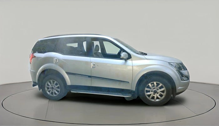 2020 Mahindra XUV500 W9 AT, Diesel, Automatic, 34,577 km, exterior