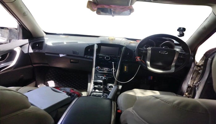 2020 Mahindra XUV500 W9 AT, Diesel, Automatic, 34,577 km, interior