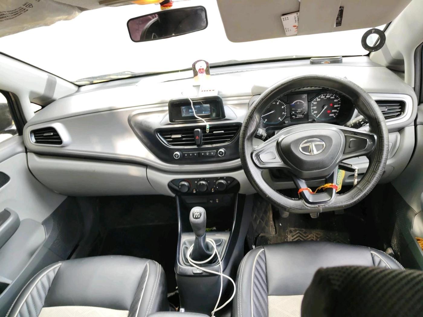 2020 Tata ALTROZ XE PETROL, Petrol, Manual, 63,686 km, interior