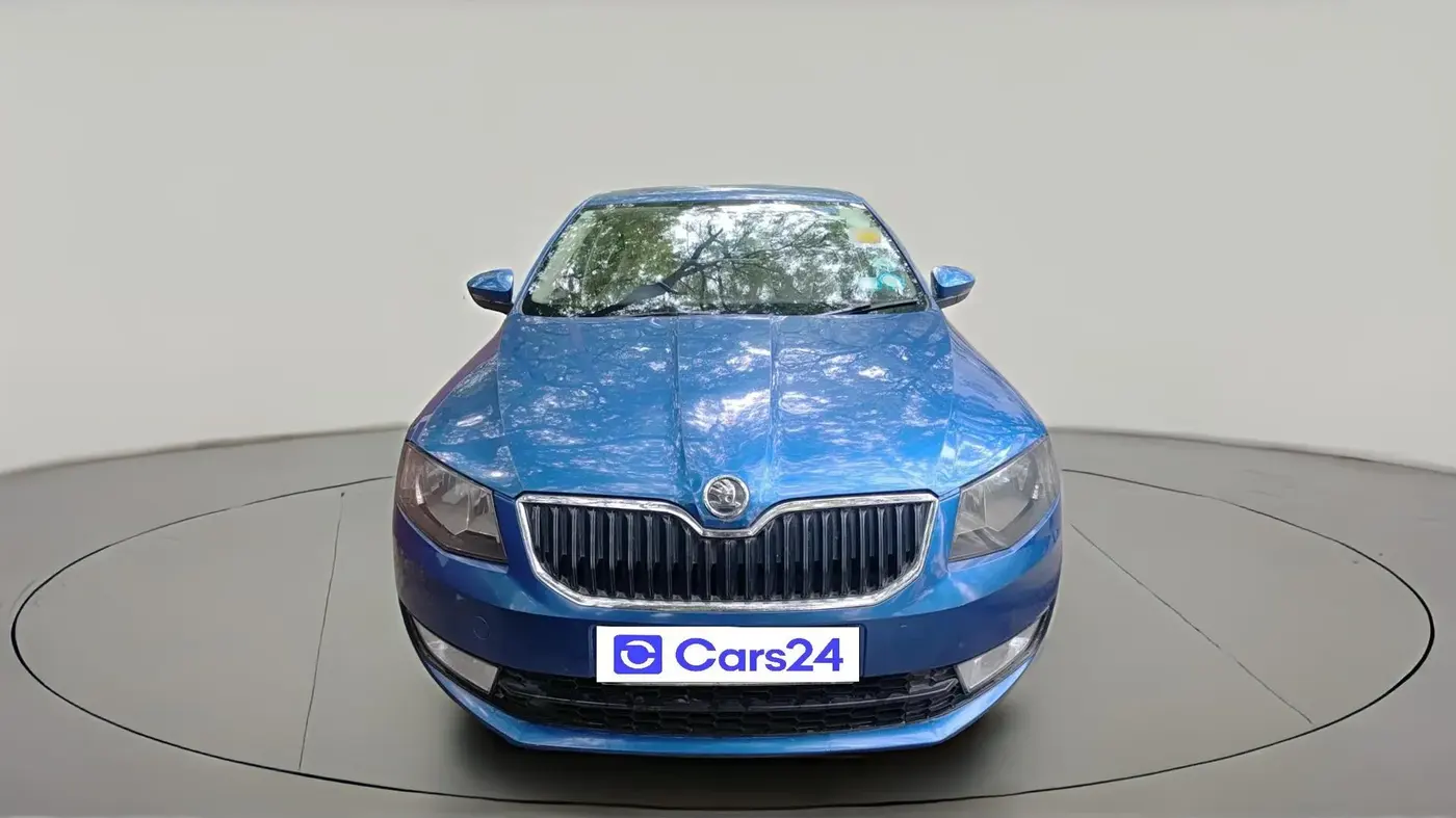 2014 Skoda Octavia AMBITION 1.4 TSI, Petrol, Manual, 1,19,599 km, exterior