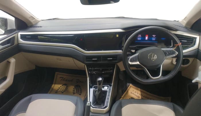 2024 Volkswagen VIRTUS TOPLINE TSI 1.0 AT, Petrol, Automatic, 8,535 km, interior