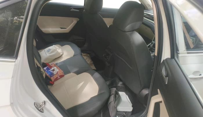 2024 Volkswagen VIRTUS TOPLINE TSI 1.0 AT, Petrol, Automatic, 8,535 km, interior