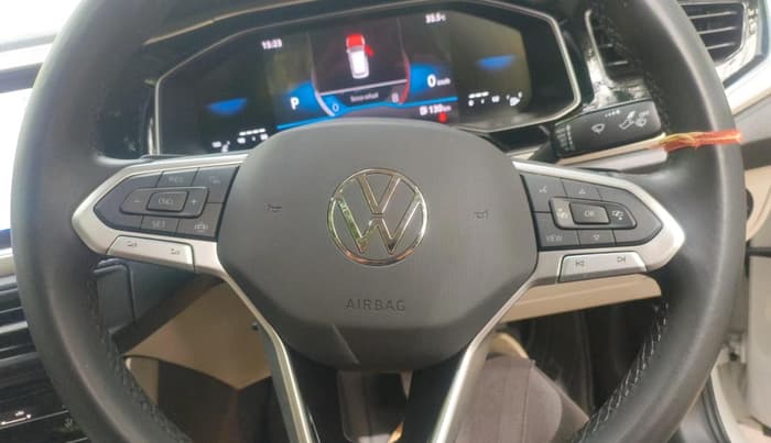 2024 Volkswagen VIRTUS TOPLINE TSI 1.0 AT, Petrol, Automatic, 8,535 km, interior