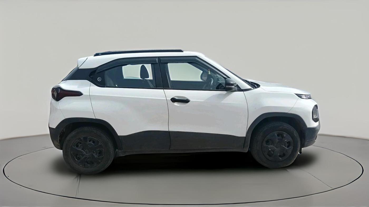 2023 Tata PUNCH PURE MT, CNG, Manual, 28,998 km, exterior