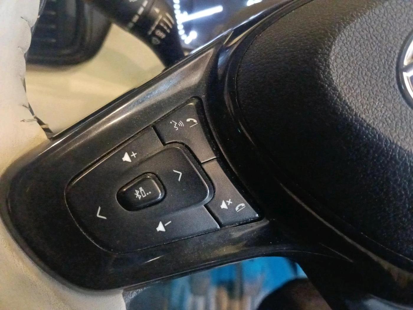 2023 Tata PUNCH PURE MT, CNG, Manual, 28,998 km, interior