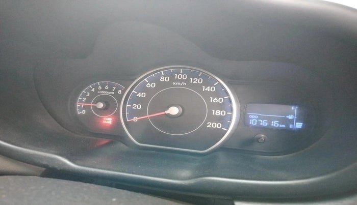 2012 Hyundai i10 MAGNA 1.1, CNG, Manual, 1,07,616 km, interior