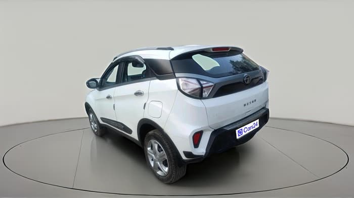 2022 Tata NEXON XM SUNROOF PETROL, Petrol, Manual, 32,491 km, exterior
