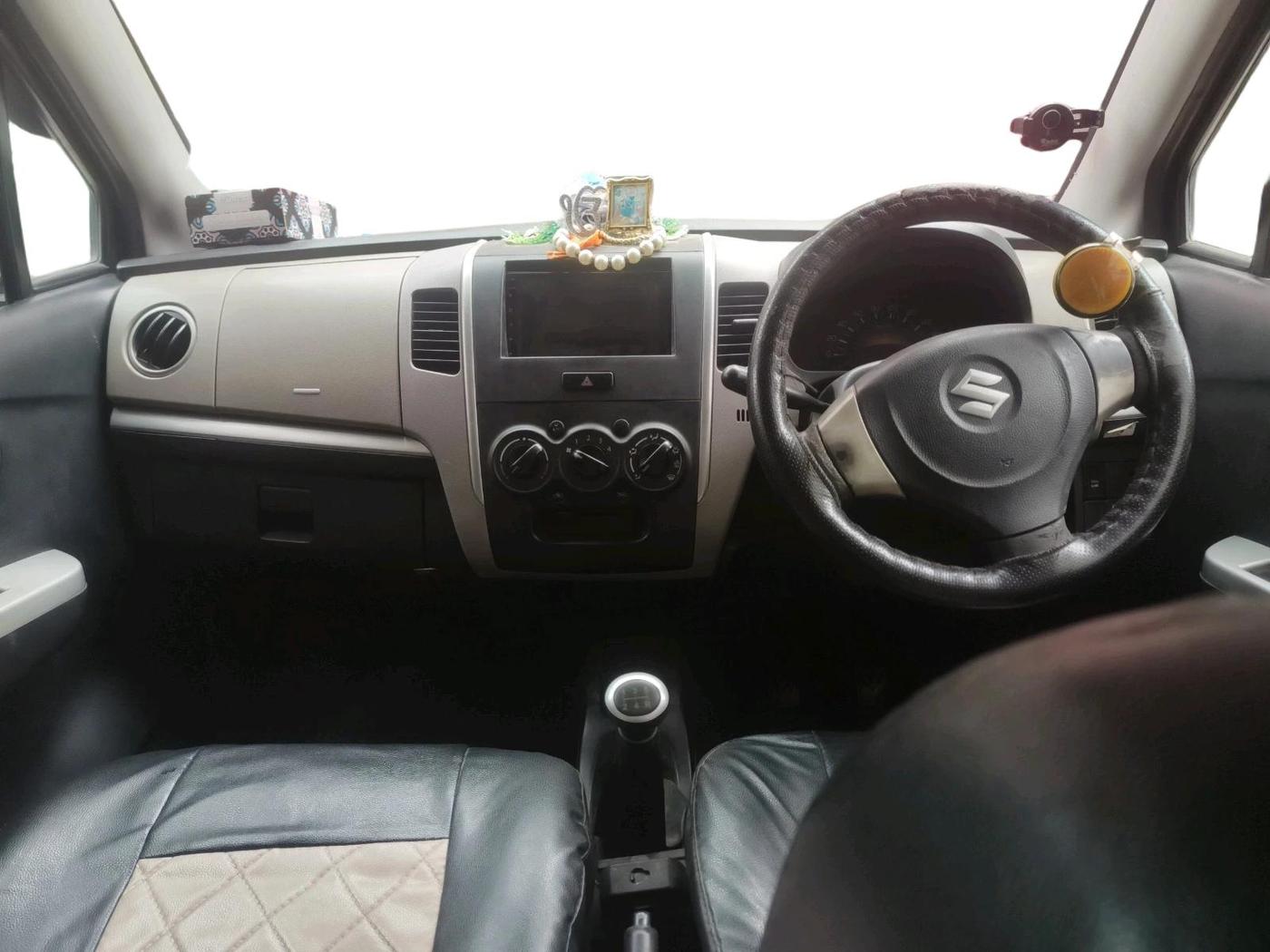 2013 Maruti Wagon R 1.0 LXI CNG, CNG, Manual, 1,01,820 km, interior
