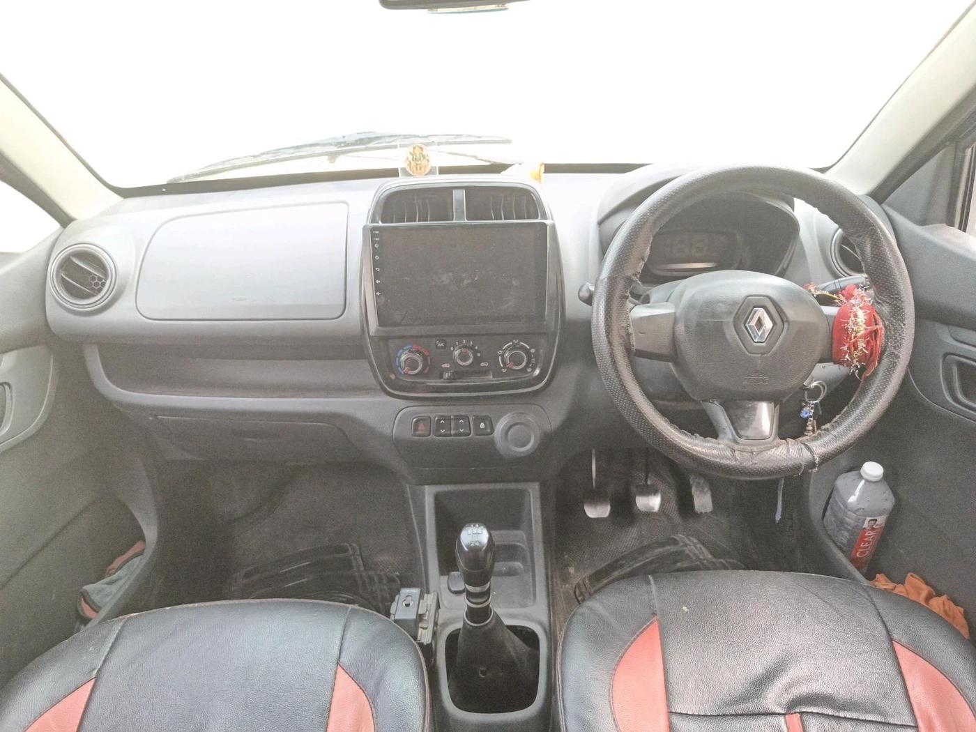 2015 Renault Kwid RXT 0.8, Petrol, Manual, 1,41,764 km, interior