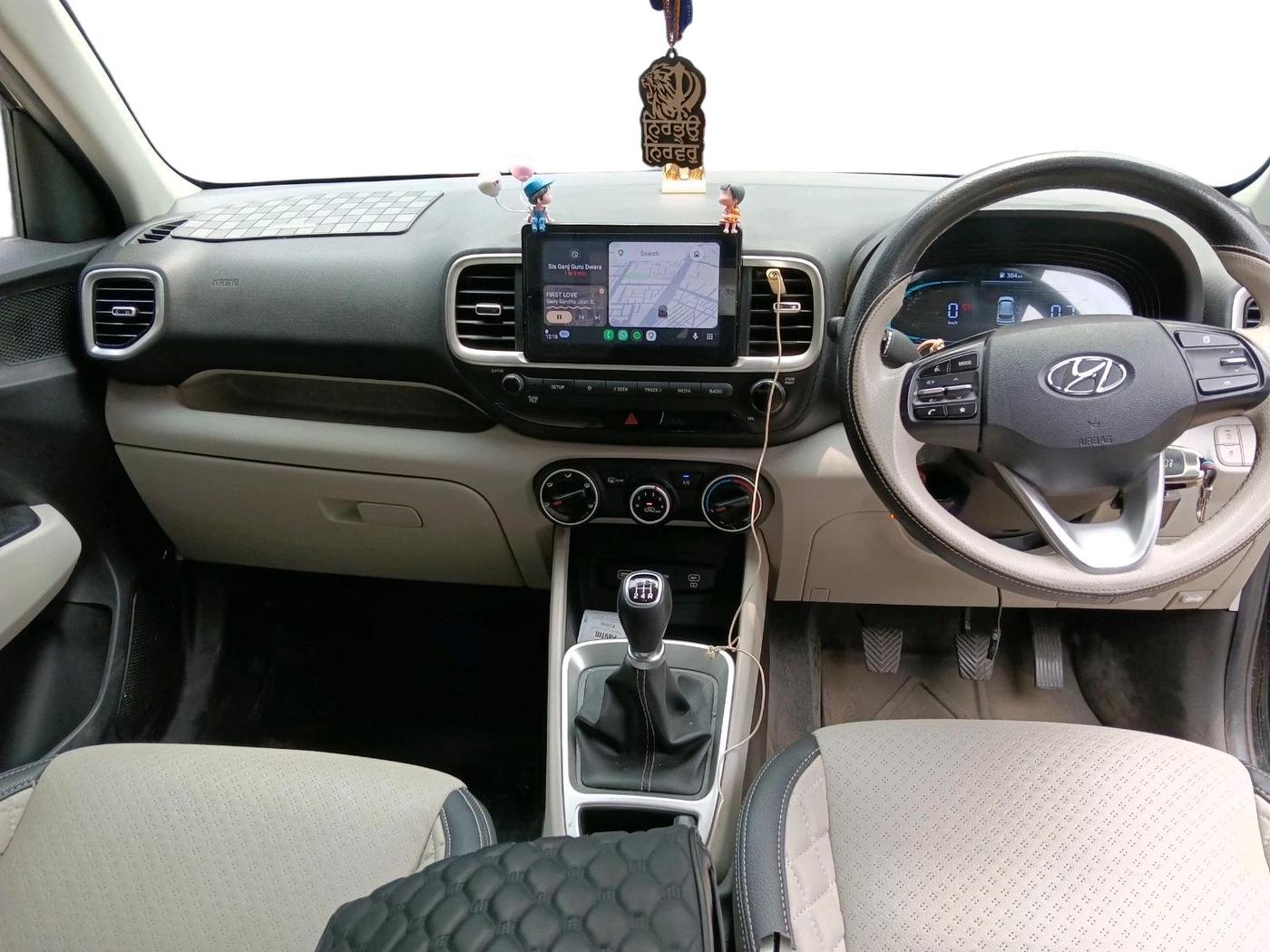 2024 Hyundai VENUE S (O) Plus 1.2 Petrol , Petrol, Manual, 19,475 km, interior