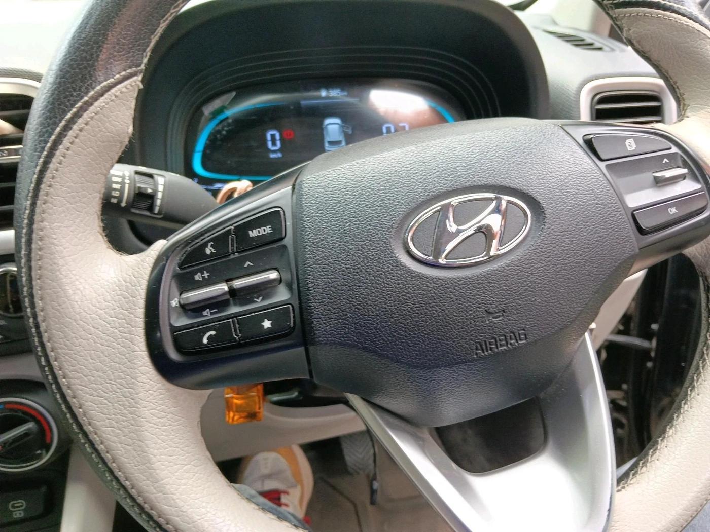 2024 Hyundai VENUE S (O) Plus 1.2 Petrol , Petrol, Manual, 19,475 km, interior