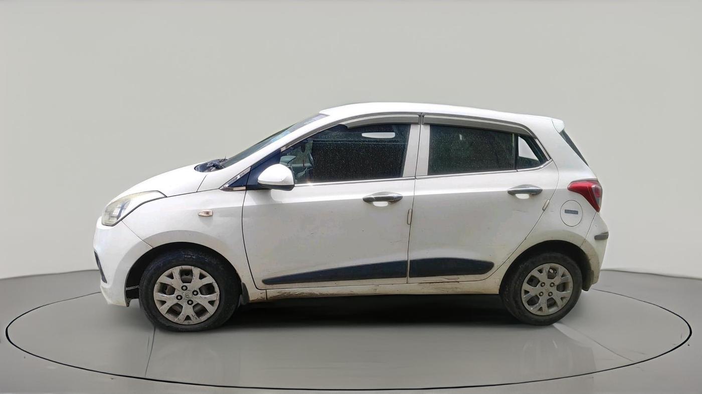 2016 Hyundai Grand i10 MAGNA 1.1 CRDI, Diesel, Manual, 1,59,149 km, exterior