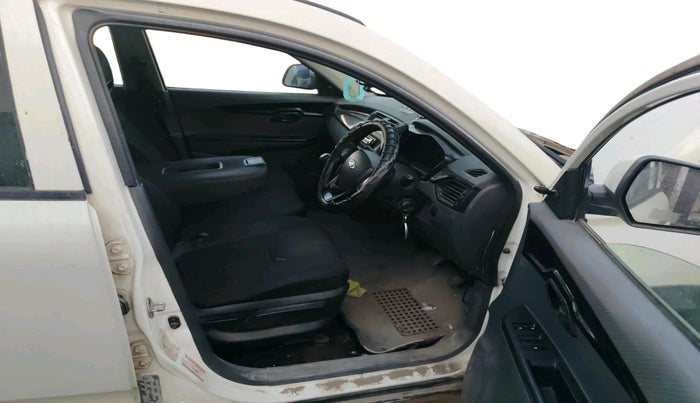 2018 Mahindra KUV 100 NXT K4+ P 6 STR, Petrol, Manual, 40,839 km, interior