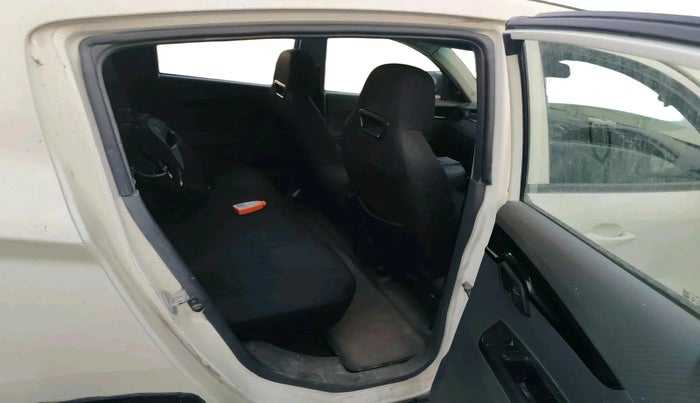 2018 Mahindra KUV 100 NXT K4+ P 6 STR, Petrol, Manual, 40,839 km, interior