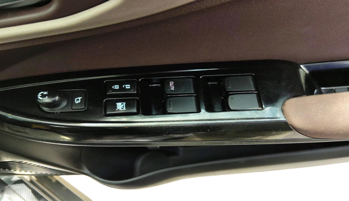 2024 Maruti FRONX DELTA PLUS 1.2L AGS, Petrol, Automatic, 15,519 km, interior