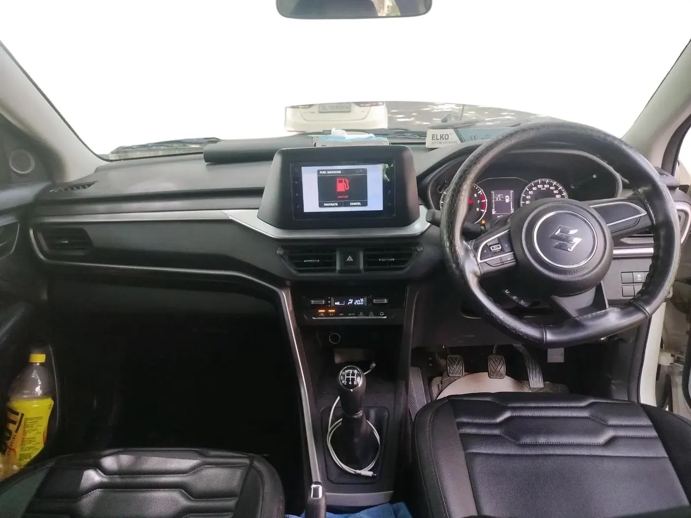 2023 Maruti BREZZA VXI, Petrol, Manual, 14,287 km, interior