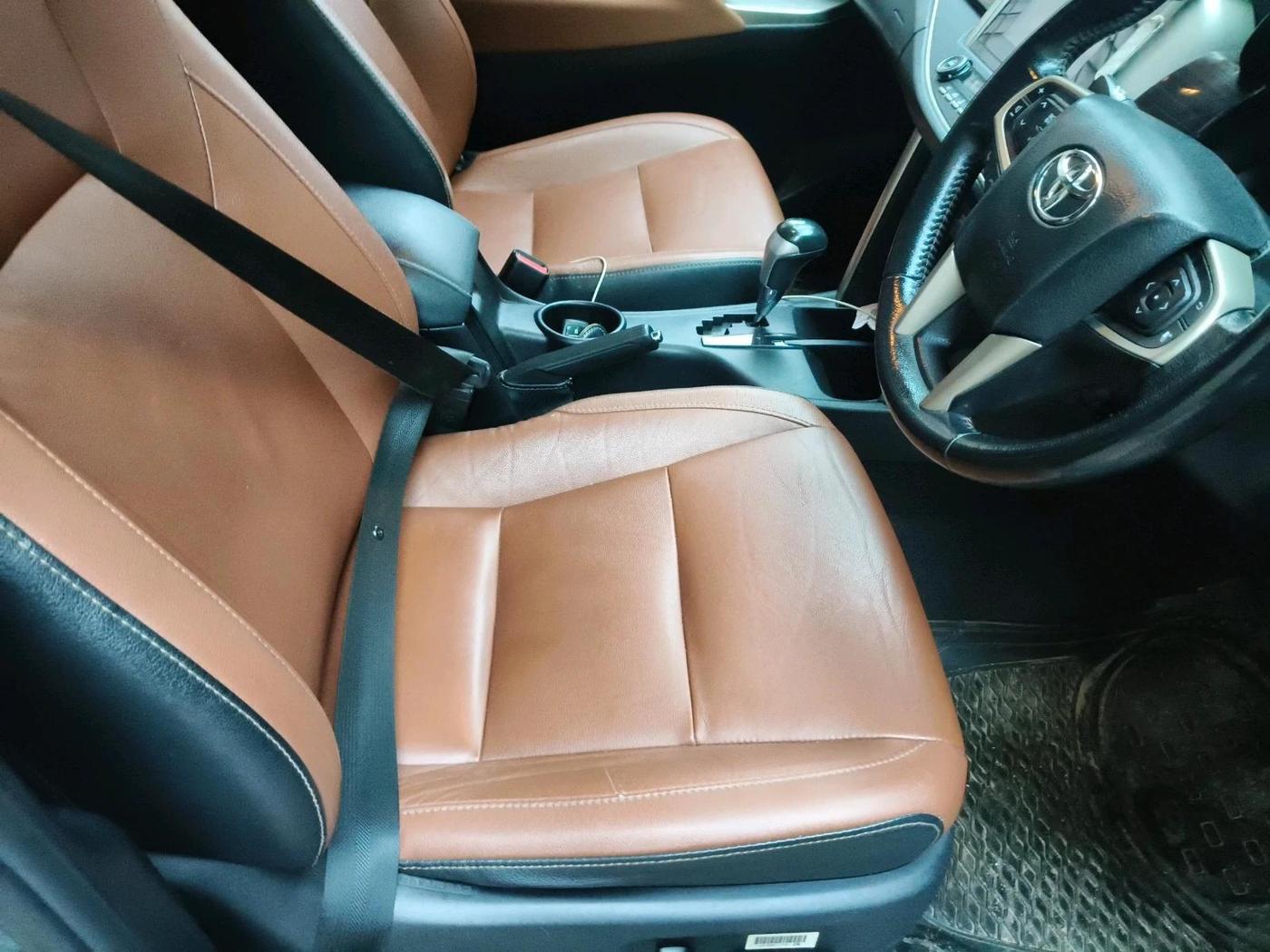 2018 Toyota Innova Crysta 2.8 ZX AT 7 STR, Diesel, Automatic, 93,068 km, interior
