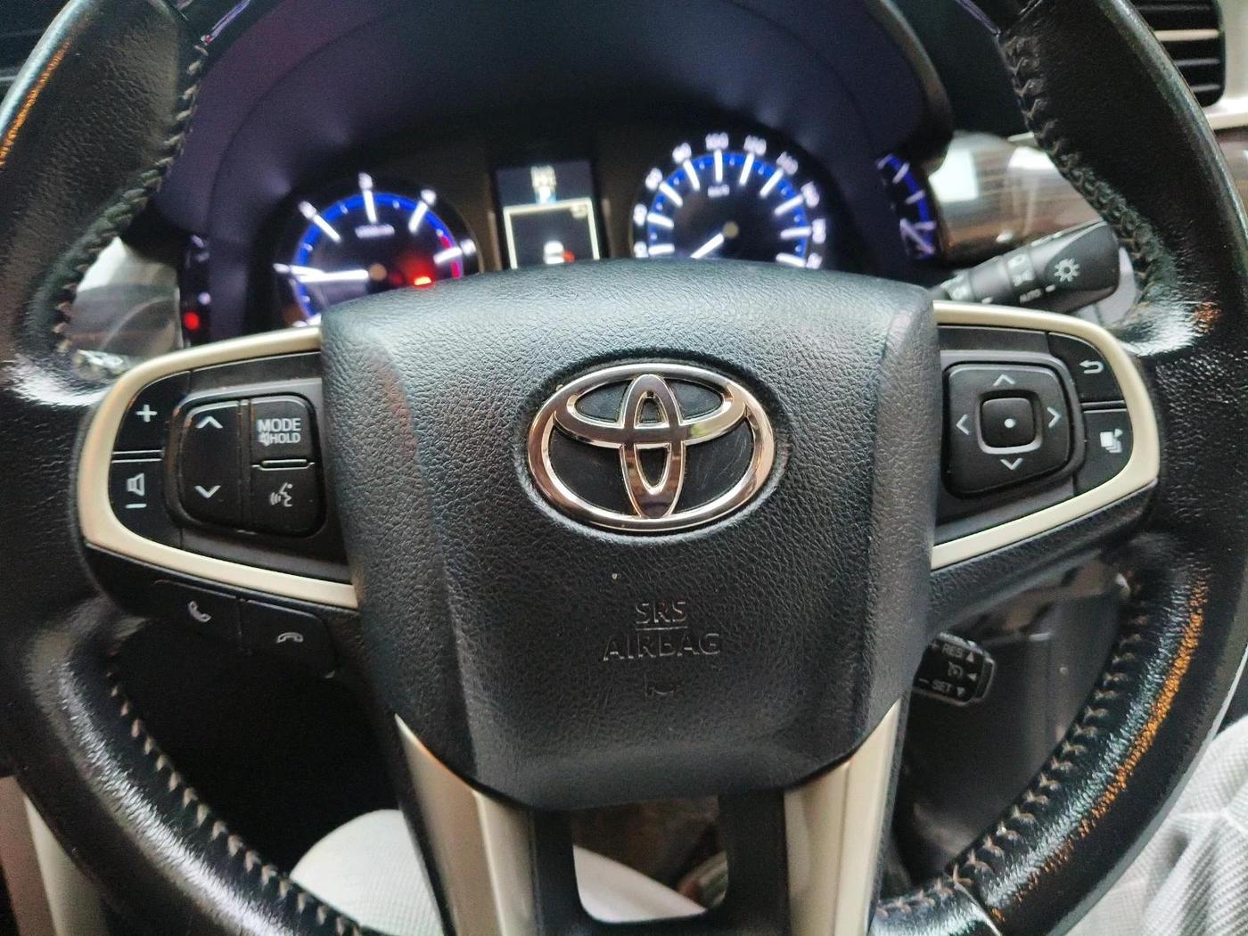 2018 Toyota Innova Crysta 2.8 ZX AT 7 STR, Diesel, Automatic, 93,068 km, interior