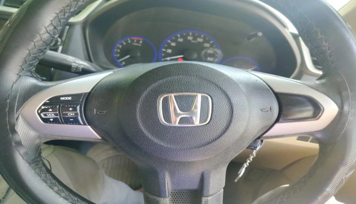 2017 Honda Amaze 1.2L I-VTEC S, Petrol, Manual, 1,16,668 km, interior