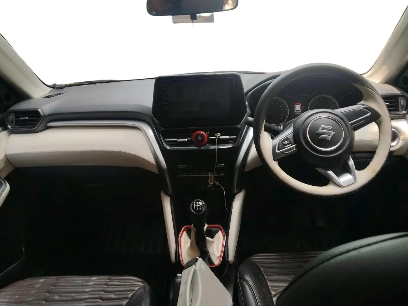 2024 Maruti Grand Vitara SIGMA SMART HYBRID, Petrol, Manual, 14,024 km, interior