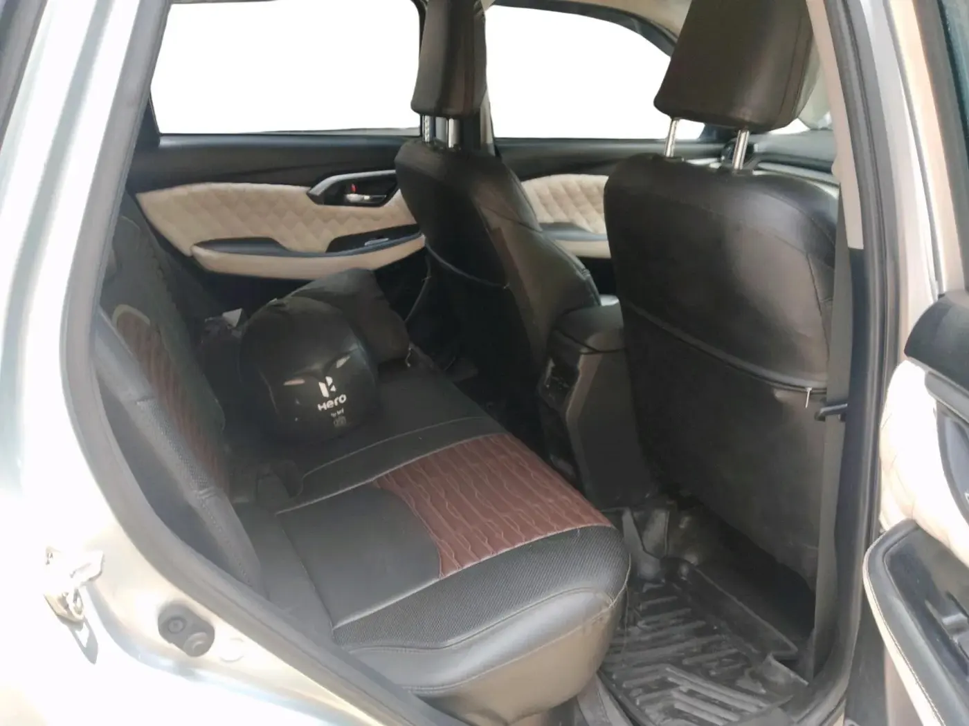 2024 Maruti Grand Vitara SIGMA SMART HYBRID, Petrol, Manual, 14,024 km, interior