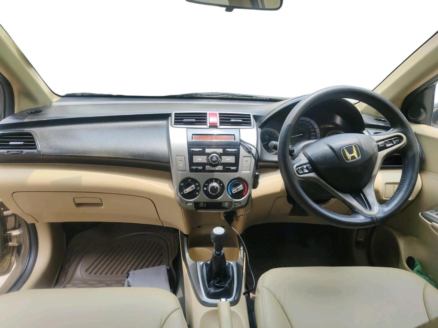 2012 Honda City 1.5L I-VTEC V MT, Petrol, Manual, 1,31,519 km, interior