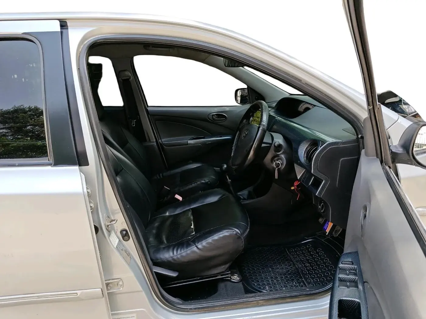 2012 Toyota Etios G, CNG, Manual, 1,97,914 km, interior