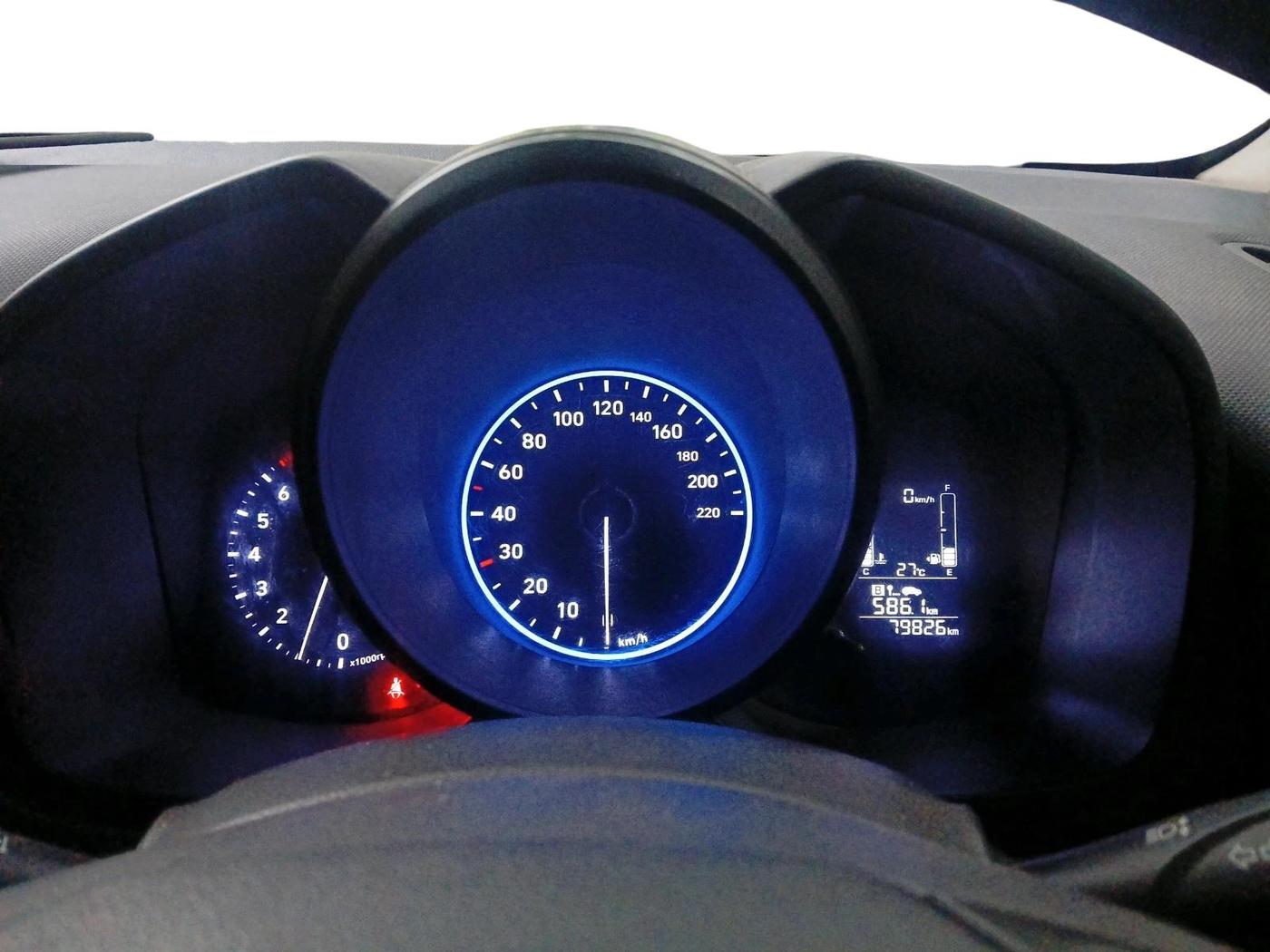 2020 Hyundai VENUE SX 1.0 TURBO, Petrol, Manual, 79,826 km, interior