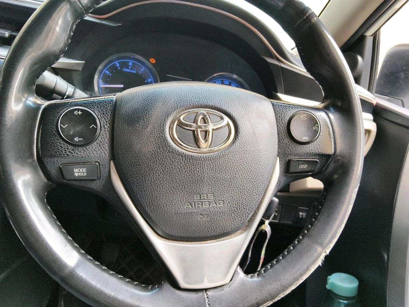 2014 Toyota Corolla Altis G PETROL, CNG, Manual, 1,38,971 km, interior