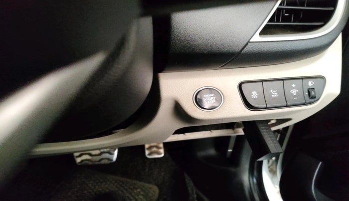 2020 KIA SELTOS GTX PLUS AT 1.5 DIESEL, Diesel, Automatic, 82,245 km, interior