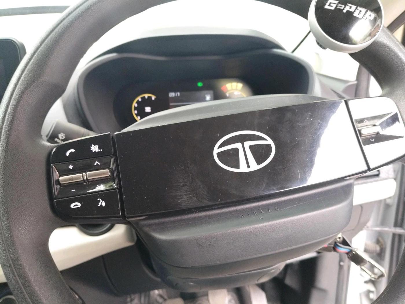 2026 Tata NEXON Pure Plus 1.2 iCNG 6MT, CNG, Manual, 5,288 km, interior