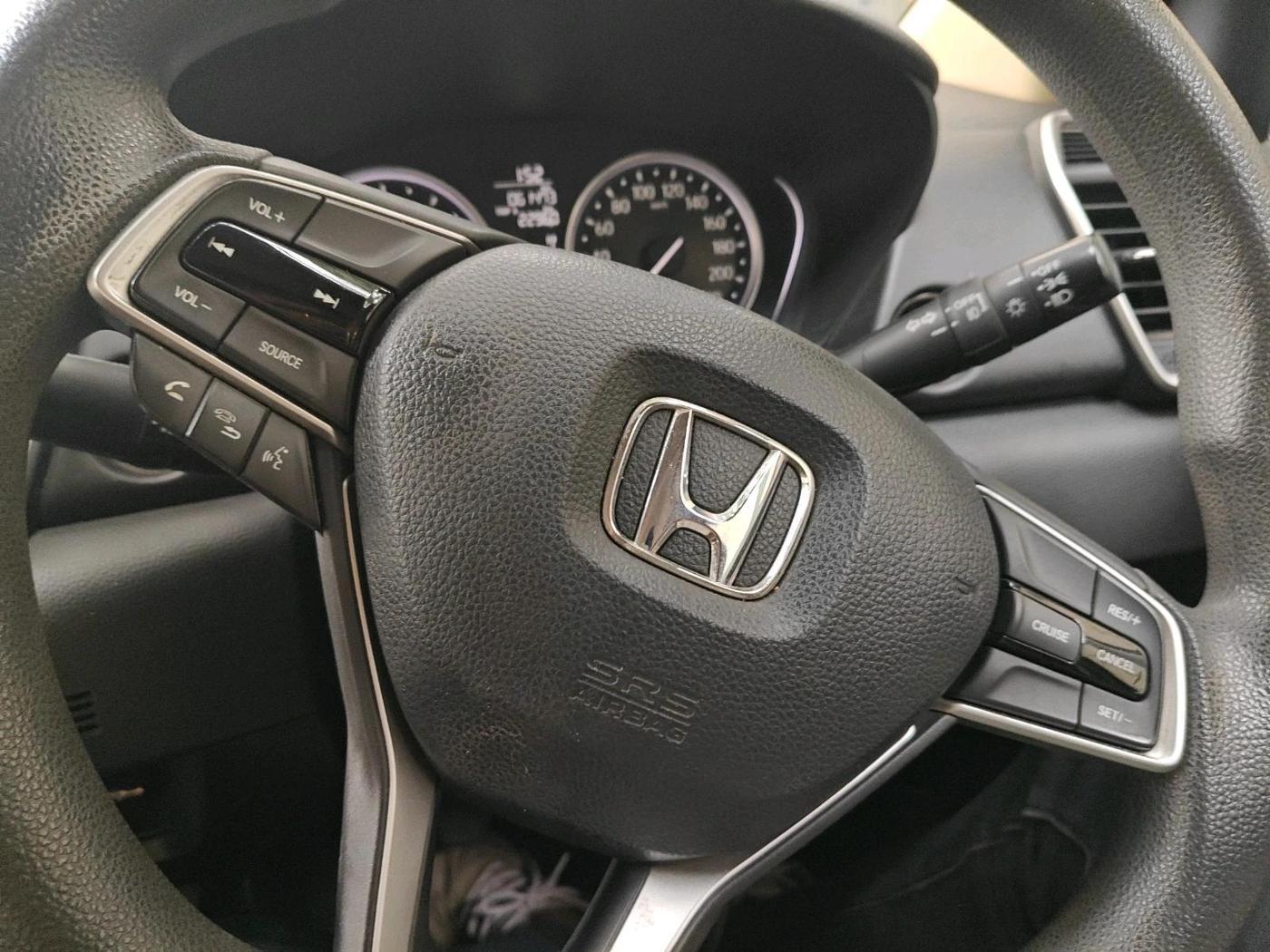 2022 Honda City 1.5L I-VTEC V MT 5TH GEN, Petrol, Manual, 61,473 km, interior