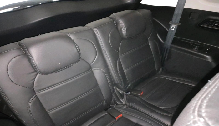 2022 MG HECTOR PLUS SUPER 1.5 PETROL TURBO HYBRID MT 7-STR, Petrol, Manual, 20,063 km, interior