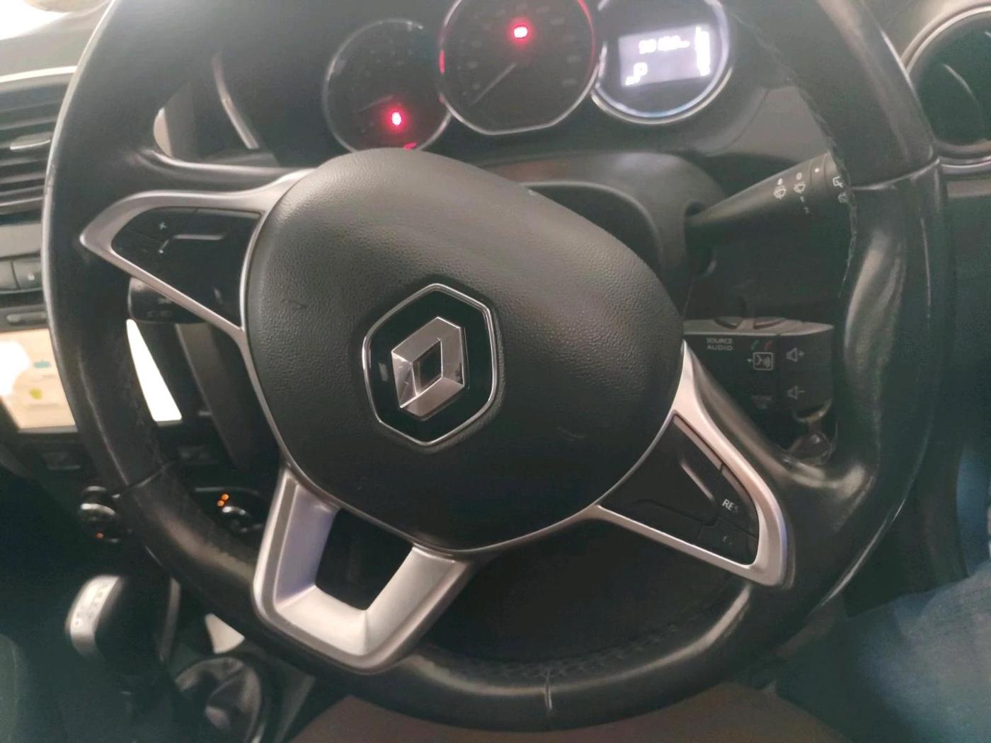 2020 Renault Duster RXZ 1.3 TURBO PETROL CVT, Petrol, Automatic, 99,150 km, interior