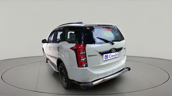 2016 Mahindra XUV500 W6 1.99, Diesel, Manual, 77,868 km, exterior