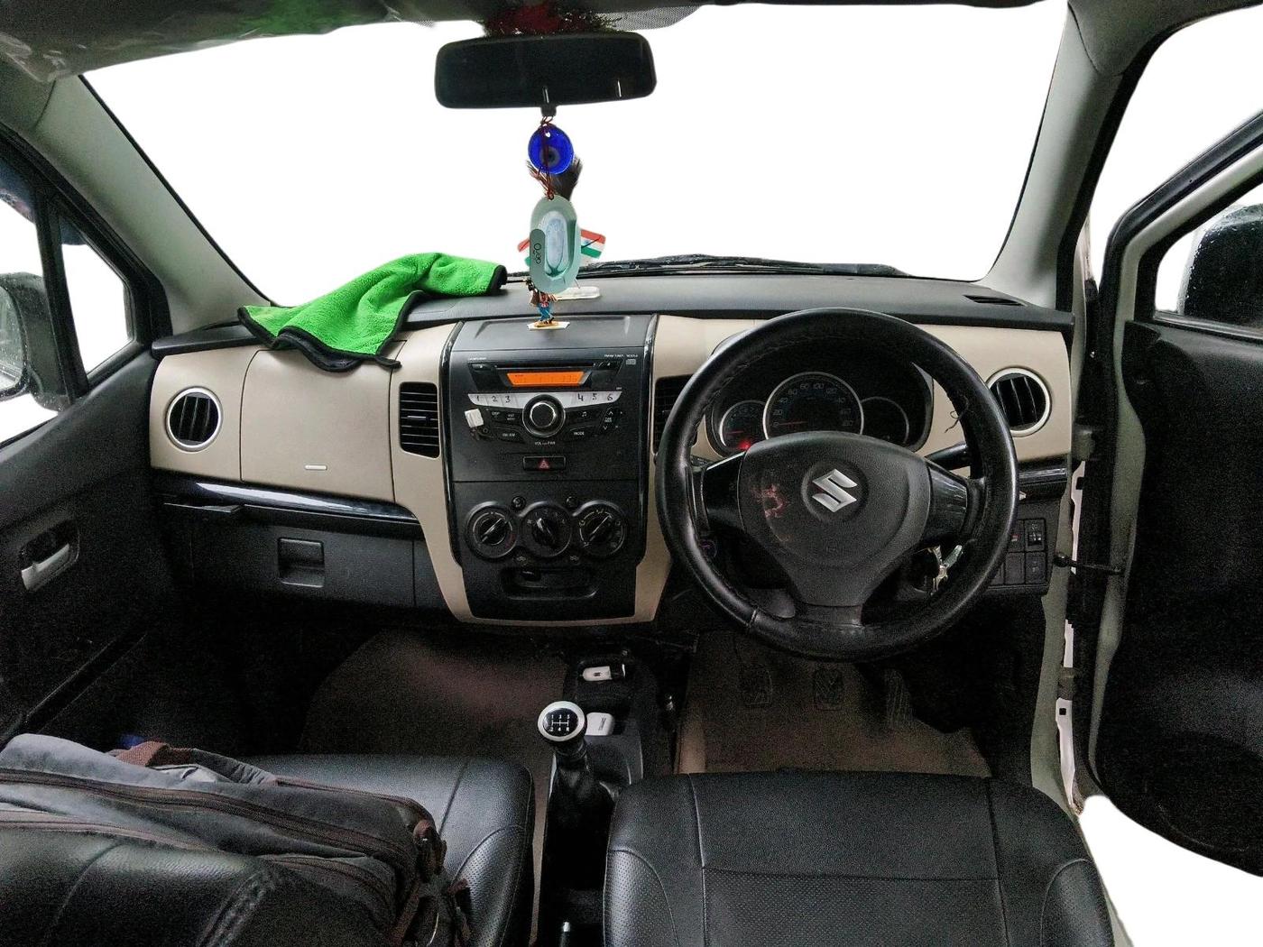 2018 Maruti Wagon R 1.0 VXI, Petrol, Manual, 70,461 km, interior